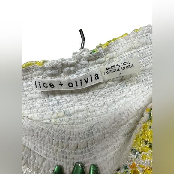 Alice + Olivia Bethie Smocked Mini skirt size 6 - Picture 5 of 9